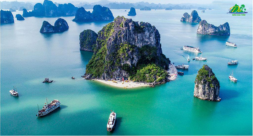 Top 5 các bãi biển đẹp ở miền Bắc Việt Nam nên đi nhất 2022