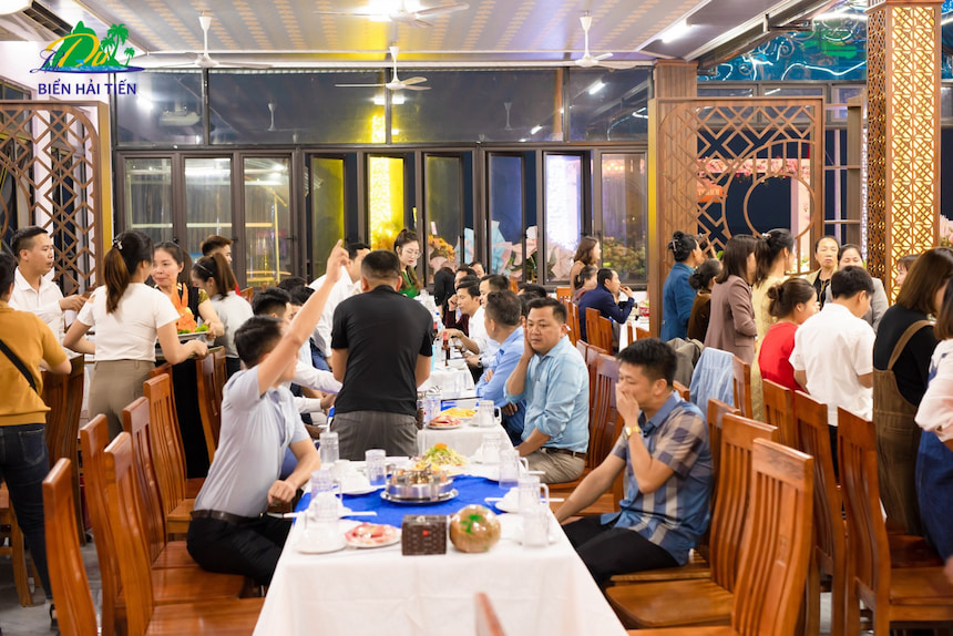 Check in nhà hàng Vạn Chài Hải Tiến: quán ăn ngon view đẹp