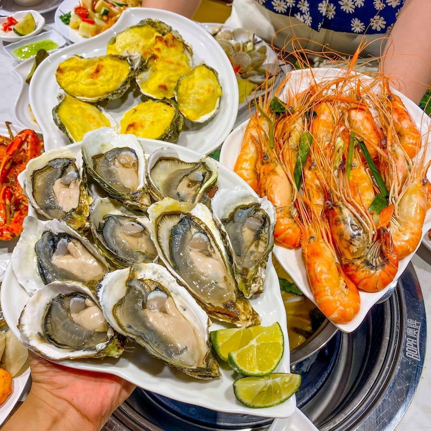 Nhà hàng hải sản Long Hải biển Hải Tiến: quán ăn ngon hút khách