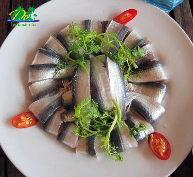 Món ăn tươi ngon tại nhà hàng trọng tình biển hải tiến